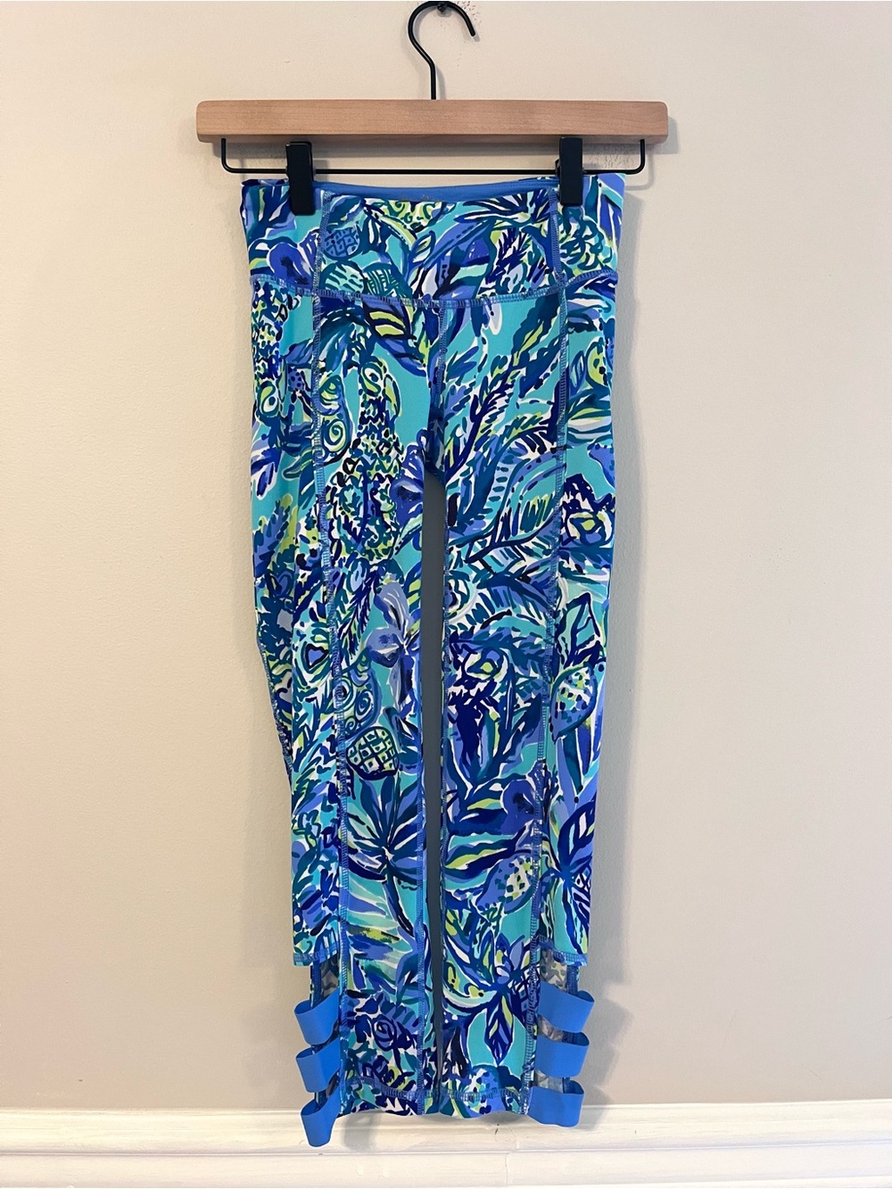 Lilly Pulitzer Luxletic Women’s Weekender Crop Leggings Size XXS Bennet Blue